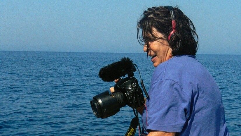 Kαλοκαίρι 2017. Αφιέρωμα – “Το νησί μου”. H φωτογράφος, κινηματογραφίστρια, ταξιδιωτική συγγραφέας Τζέλη Χατζηδημητρίου μιλά για τη “δική” της Λέσβο