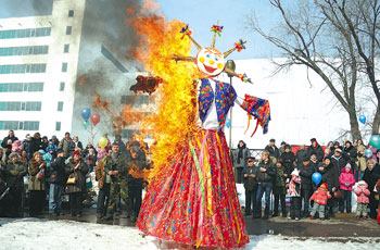Τι είναι η ‘Μασλένιτσα’, που εορτάζεται κάθε χρόνο από την Ρωσία έως το Κιργιστάν;