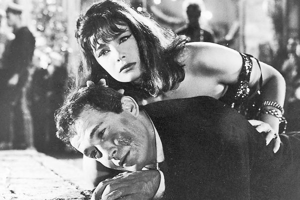 Η ταινία της βραδιάς – Τα Κόκκινα Φανάρια στην ΕΡΤ1