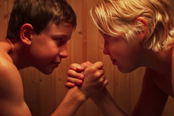 Αγόρια στο ντους – Η δήλωση της Ευρωπαϊκής Ένωσης Παιδικού Κινηματογράφου