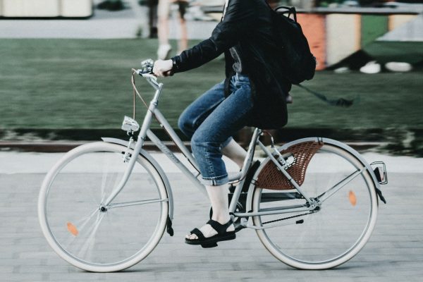 Ψυχολογία – Η επανορθωτική εμπειρία της ποδηλασίας στην πόλη