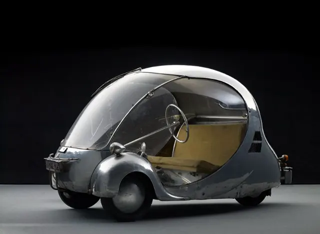 L’Œuf électrique - Το φουτουριστικό ηλεκτρικό αυτοκίνητο