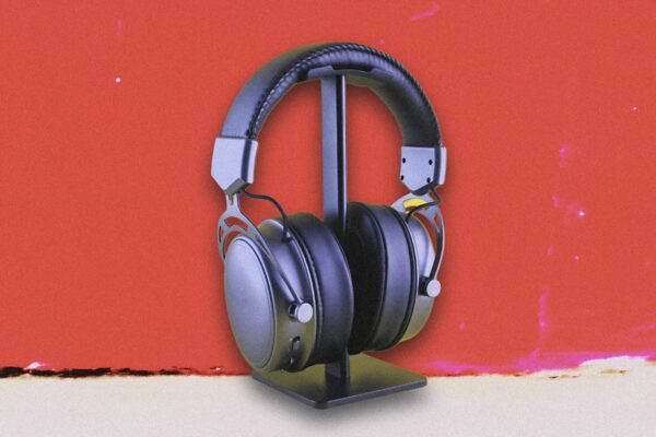 Οκτώβρης – Δέκα κομμάτια μουσικής που ακούμε στο repeat