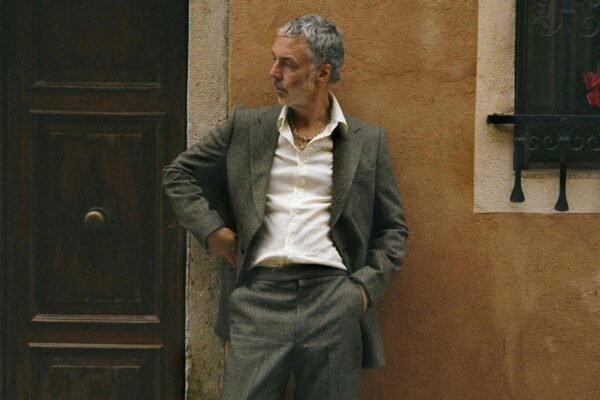 Baxter Dury και Anna von Hausswolff στο Release Athens – Τετάρτη 24 Ιουνίου
