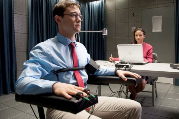 Η ταινία της βραδιάς – Σνόουντεν του Όλιβερ Στόουν στην ΕΡΤ1