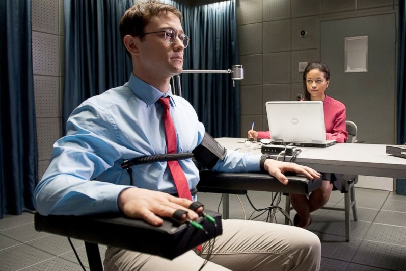 Η ταινία της βραδιάς – Σνόουντεν του Όλιβερ Στόουν στην ΕΡΤ1