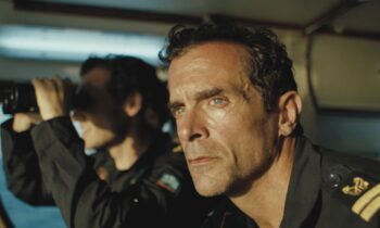 Ο Κωνσταντίνος Μαρκουλάκης στην ταινία I was a stragner